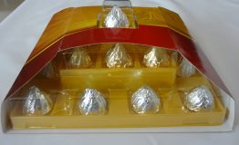 21 Pcs x 5 Gms Chocolate Modaks In Square Pyramid Box Side Veiw